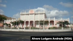 Palácio do Povo, S.Vicente,ilha onde o empresário está detido (Foto de Arquivo)