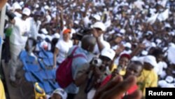 Des Guinéens lors d'un rassemblement politique