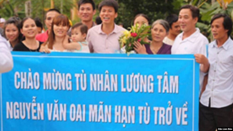 Tù nhân lương tâm Nguyễn Văn Oai được tự do ngày 2 tháng 8 năm 2015.