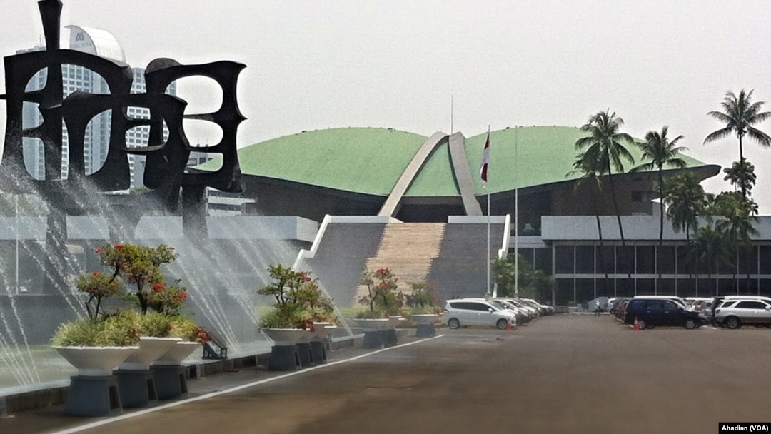 Gedung DPR/MPR RI, Senayan, Jakarta (Foto: VOA/Ahadian)