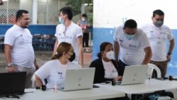 Trabajadores electorales se preparan para recibir votantes el 7 de noviembre de 2021 en Managua,