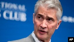 FILE - United Airlines Chairman, President and Chief Executive Officer Jeff Smisek, speaks during a panel discussion on unfair international competition, May 15, 2015, at the National Press Club in Washington.