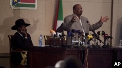 Sudanese President Omar Hassan al-Bashir during a recent visit to southern Sudan ahead of the referendum (file photo)