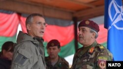 NATO Bosh kotibi Jens Stoltenberg Afg'onistonda, 6-noyabr, 2014-yil.