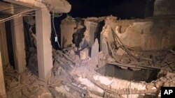 Το ΝΑΤΟ βομβάρδισε τη Τρίπολη