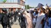 Les manifestants affronteront la police lors d'une manifestation à Nouakchott le 16 janvier 2015. (AHMED OULD MOHAMED OULD ELHADJ/AFP)