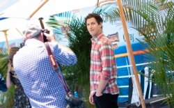 Aktor Andy Samberg menghadiri pemutaran perdana "Hotel Transylvania 3: Summer Vacation" di Westwood, California, 30 Juni 2018. (VALERIE MACON / AFP)