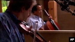 Yo Yo Ma na albumu The Goat Rodeo Sessions muzicira sa zvijezdama bluegrassa