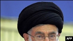 İranın dini lideri amnistiya verib
