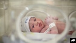 Bayi yang baru lahir rentan infeksi karena sistem kekebalan tubuh mereka belum terlalu matang untuk merespon vaksin secara benar. (Foto: Dok)
