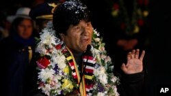 A su regreso a Bolivia donde fue calurosamente recibido por sus partidarios, Evo Morales dijo que su único pecado es ser indígena y antiimperialista.