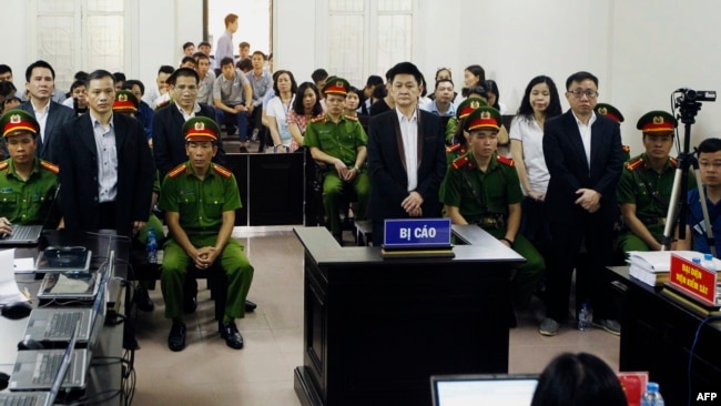 Phiên tòa xét xử các thành viên Hội Anh em Dân chủ, Hà Nội, ngày 5/4/2018.