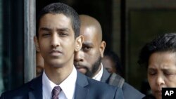 Robel Phillipos a été reconnu coupable d'avoir menti sur sa présence dans la chambre de Dzhokhar Tsarnaev 3 jours après les attentats (AP)