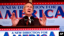 Palmantè Harry Reid (D-Nevada) ki te pran lapawòl kòm lidè majorite a nan Sena a pandan yon konferans pou laprès nan Kongròè a nan Washington, nan dat 8 novanm 2006. (Foto achiv).