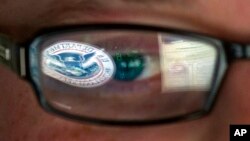 La NSA almacenó cientors de miles de correos electrónicos y otras comunicaciones de estadounidenses durante tres años.