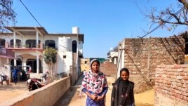Most girls do not complete school in Pipaka Village in India. parents fear that educated girls will have to be paid a bigger dowry. (Anjana Pasricha/VOA)