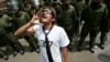 "Cenntenials" chilenos se suman a protestas exigiendo nuevo modelo sociopolítico