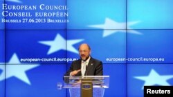 European Parliament President Martin Schulz holds a news conference during a European Union leaders summit in Brussels, Belgium, June 27, 2013.