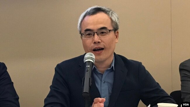 台湾媒体观察教育基金会董事长罗世宏2019年10月16日参加全球台湾研究中心座谈会(美国之音锺辰芳拍摄)