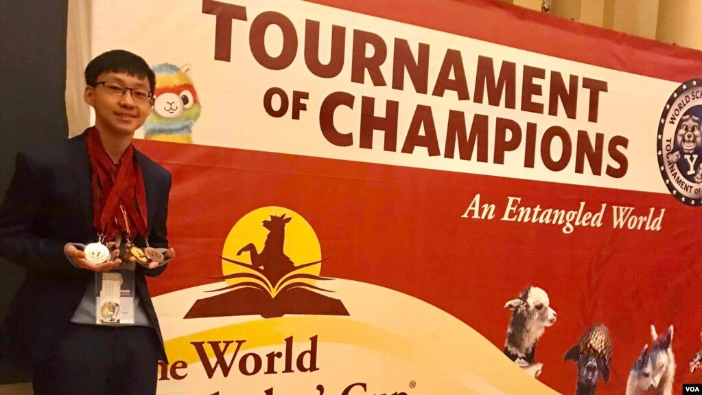 ေယးလ္တကၠသိုလ္ World Scholar’s Cup ဆုရ ေမာင္၀င္းမိုး