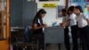 Docentes venezolanos dicen no estar preparados para dar clases en línea