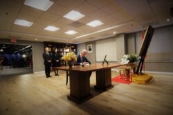 Vice President Joe Biden signed a book of condolences at the Thai Embassy in Washington, D.C. to mourn the passing of Thai King Bhumibol Adulyadej on October 18, 2016.