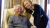 Hillary Clinton visita a Mandela