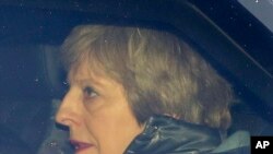 La première ministre britannique, Theresa May, arrive au Parlement, à Londres, le 12 mars 2019.