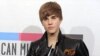 Justin Bieber Wins 4 American Music Awards