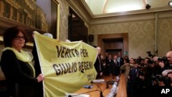 Paola, la mère de Giulio Regeni, demande "la vérité sur la mort de Giulio Regeni", à Rome, le 29 mars 2016.