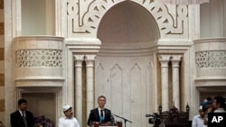 Norwegian Prime Minister and leader of the Labour Party Jens Stoltenberg speaks to Muslims gathered at Central Jamaat Ahle Sunnat mosque in Oslo, July 29, 2011