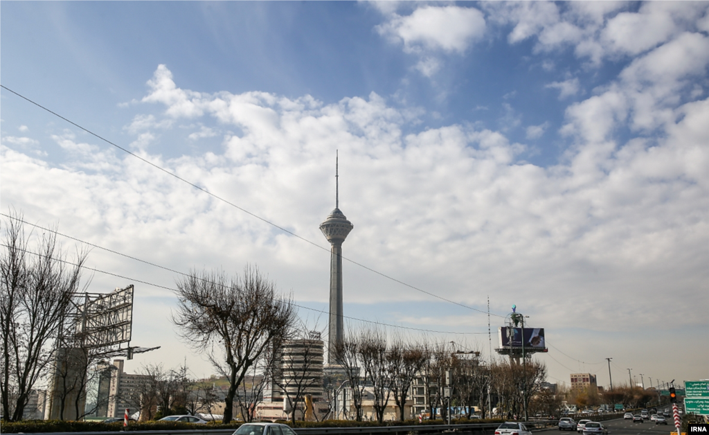 هوای تهران در نخستین روز زمستان عکس: اکبر توکلی