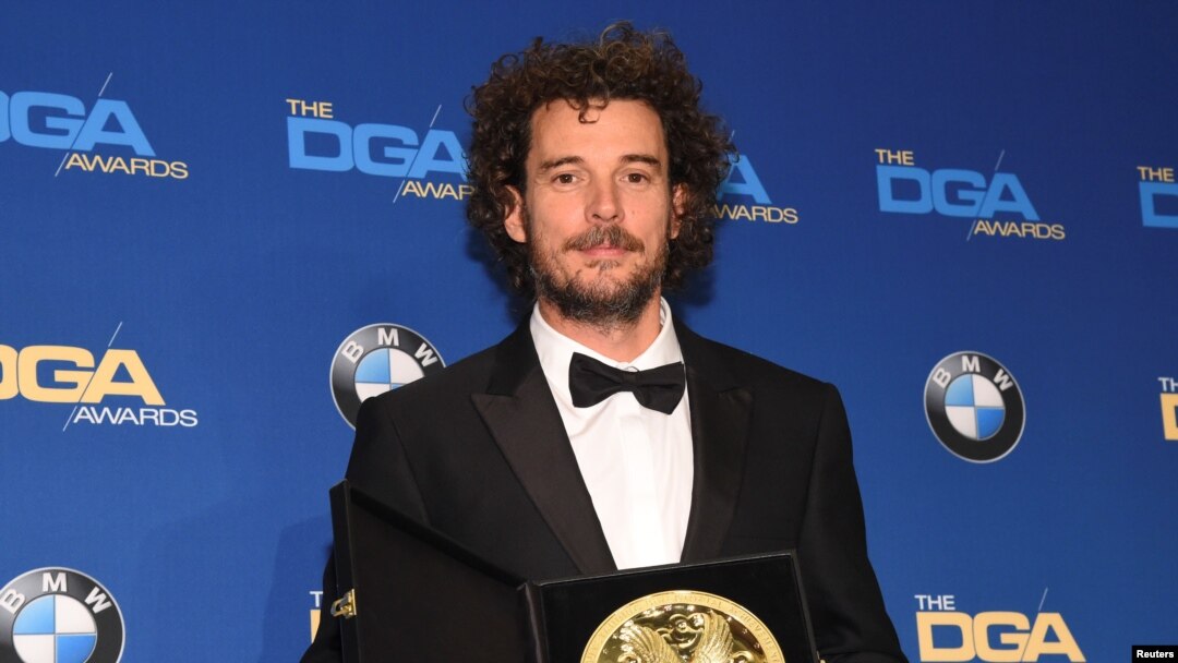 Garth Davis, peraih "sutradara pemula " untuk filmnya "Lion," pada malam penghargaan tahunan DGA Awards ke-69 di Beverly Hills, California, 4 Februari 2017.