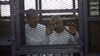 مصر: الجزیرہ کے تین صحافیوں کو قید کی سزا
