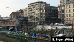 A migrant squatter camp near the Stalingrad metro in northeastern Paris. A record 100,000 people sought asylum in Paris in 2017.