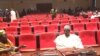 Les Tchadiens réagissent à la prorogation des députés