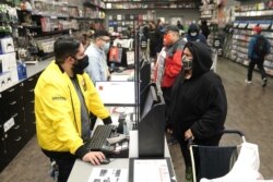 Inside a GameStop store in the Manhattan borough of New York City, New York, U.S., November 12, 2020. REUTERS/Carlo Allegri