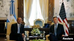 သမ္မတအိုးဘားမား နဲ့ အာဂျင်တီးနားသမ္မတ Mauricio Macri တို့ တွေ့ဆုံ
