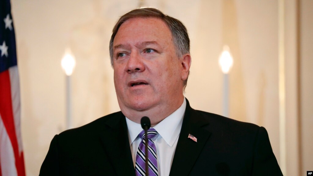 Ngoại trưởng Mỹ Mike Pompeo phát biểu trong buổi công bố Báo cáo Buôn người 2019 tại Bộ Ngoại giao Mỹ ở Washington, ngày 20 tháng 6, 2019.