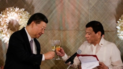 Tổng thống Duterte tiếp ông Tập Cận Bình đến thăm Philippines