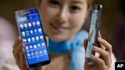 La pantalla curva de Samsung podría no ser la primera que veamos este años. LG ya prepara su G Flex, con una tecnología plástica flexible.