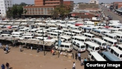 Some operators have blamed unlicensed kombis for the fare hike saying they are taking advantage of the distance a registered commuter bus takes to get into towm from Coventry holding bay. (Courtesy Photo)