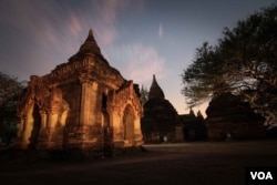 There are more than 2000 monuments in Bagan, with many dating back more than a millennia. (Photo: John Owens for VOA)