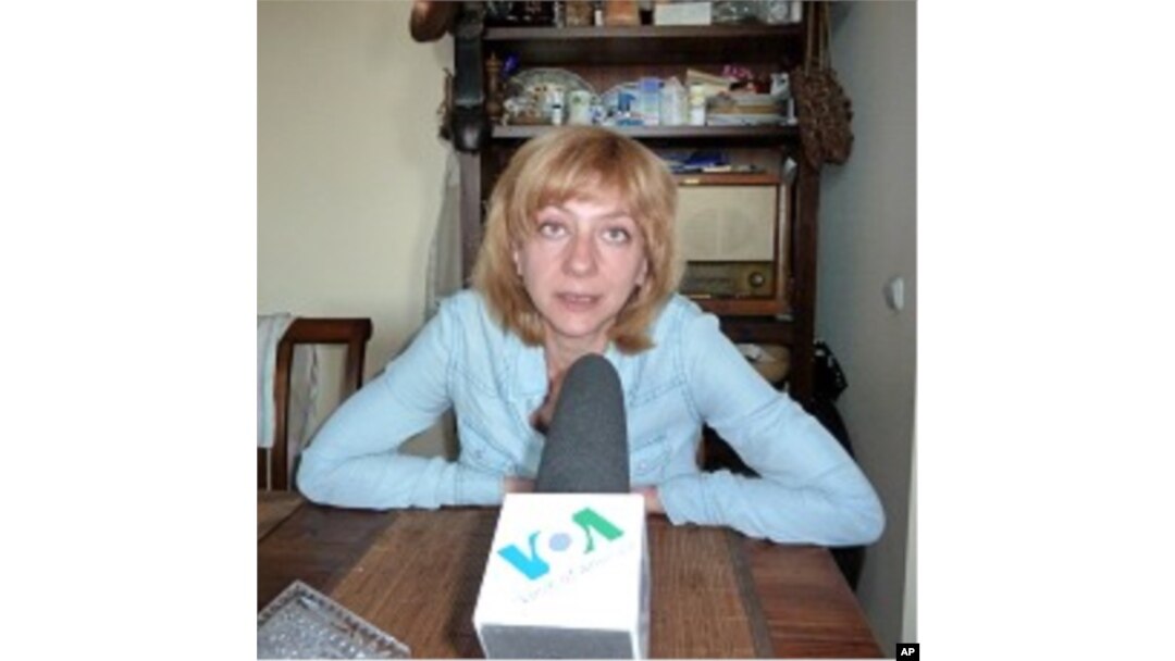 Irina Khalip during her interview with VOA's James Brooke