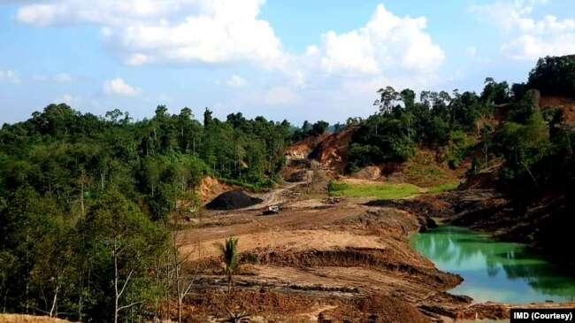 Kerusakan alam sudah terlihat di kawasan Muang Dalam, Samarinda akibat tambang ilegal. (Foto: Courtesy/IMD)