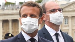 Thủ tướng Pháp Jean Castex (phải) và Tổng thống Emmanuel Macron.