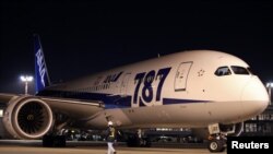 Un avión Boeing 787 Dreamliner similar a este aterrizó de emergencia en el aeropuerto de Glasgow.