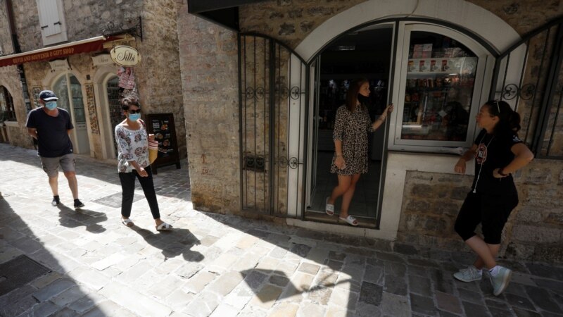 UN: Coronavirus Pandemic Causes 65% Drop in International Travel