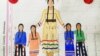 El Proyecto de las Tías, un grupo multigeneracional de mujeres indígenas nativas de EE.UU., en Oklahoma, ofrecen asistencia a niños necesitados en comunidades del país. Foto: Theauntieproject.com
