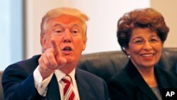 Jovita Carranza acompañó a Donald Trump durante su campaña.